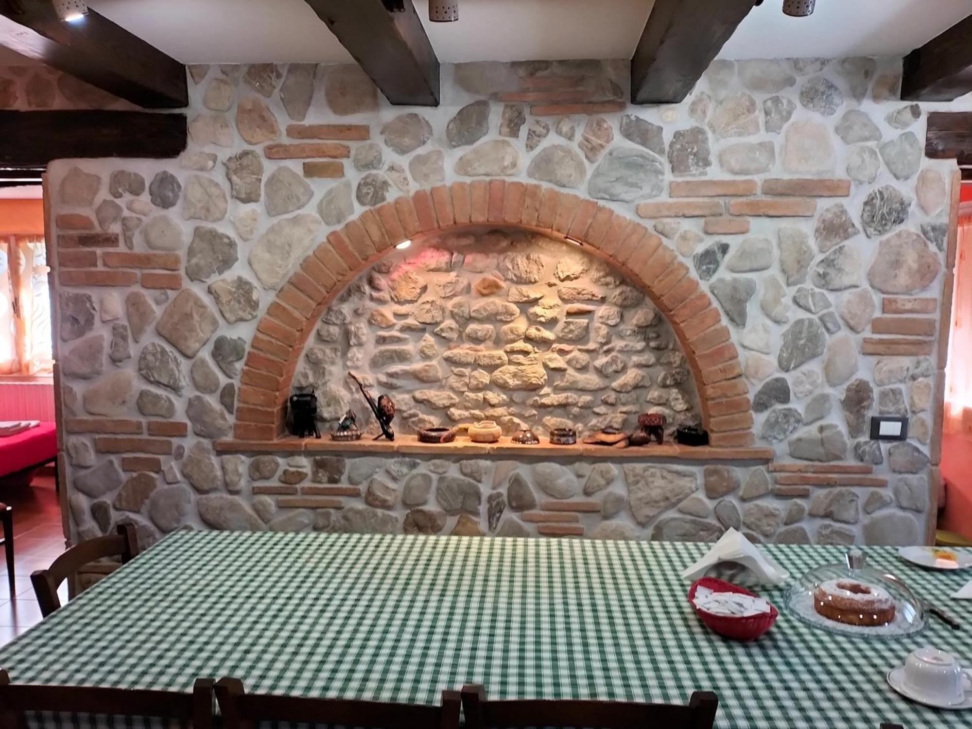 Il Cantinoccio B&B Cerasolo Room photo